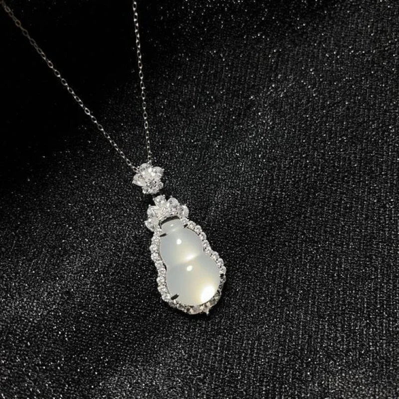 

Ювелирные изделия, прозрачный халцедон, агат, калабаш, кулон, цепочка на ключицу, нефритовый кулон, ожерелье, белый лунный свет