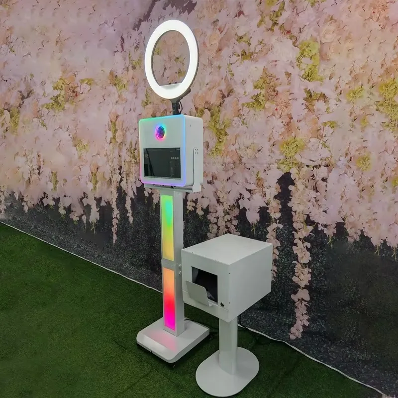 New design LED lamp stand LCD touch screen computer party wedding selfie photo booth machine digital SLR camera photo booth