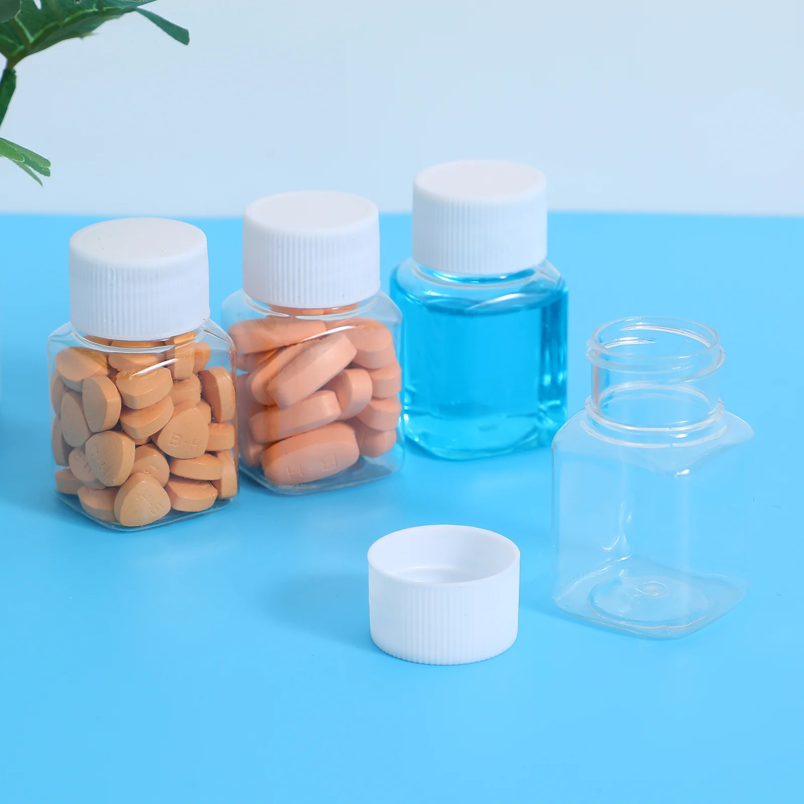 

20 Pcs Plastic Square Bottle Small Liquid Containers Clear Bottles with Caps Refillable Storage The Pet Travel Screw