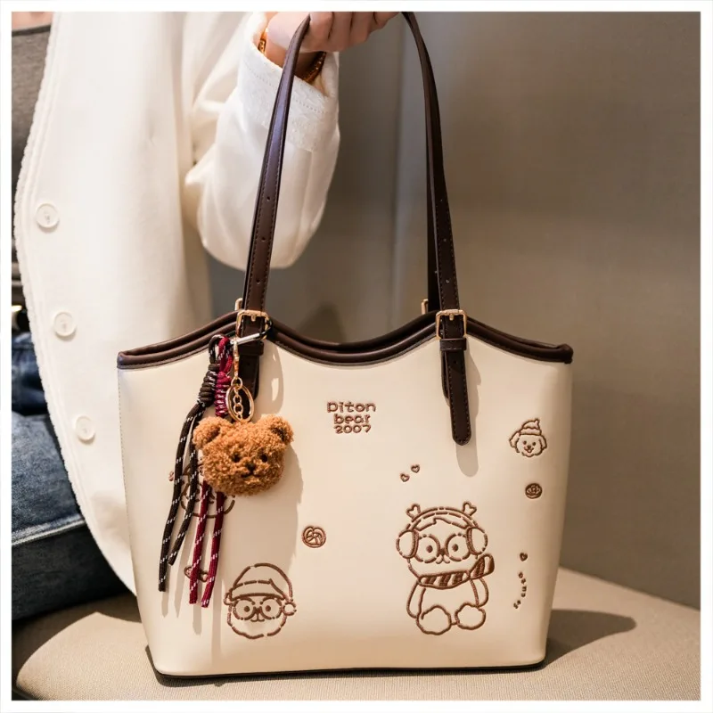 

2025 New Tote Bags for Women Off White High-quality Leather Commuter Bag Large-capacity Bear Portable Shoulder Bags Women's Bag