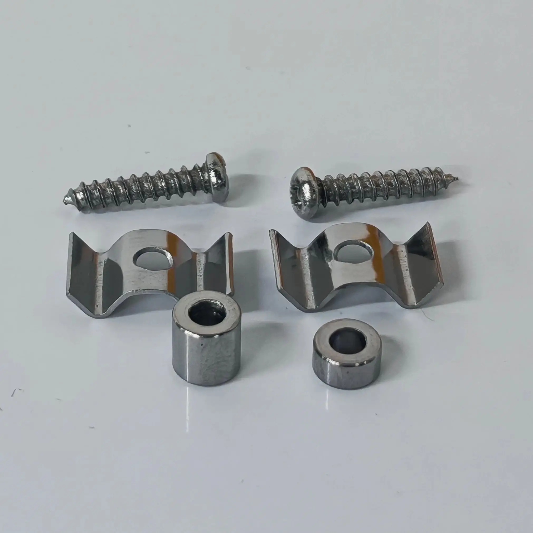 FLEOR Guitar String Trees Retainers String Guide Electric Guitar Parts Chrome With Screws
