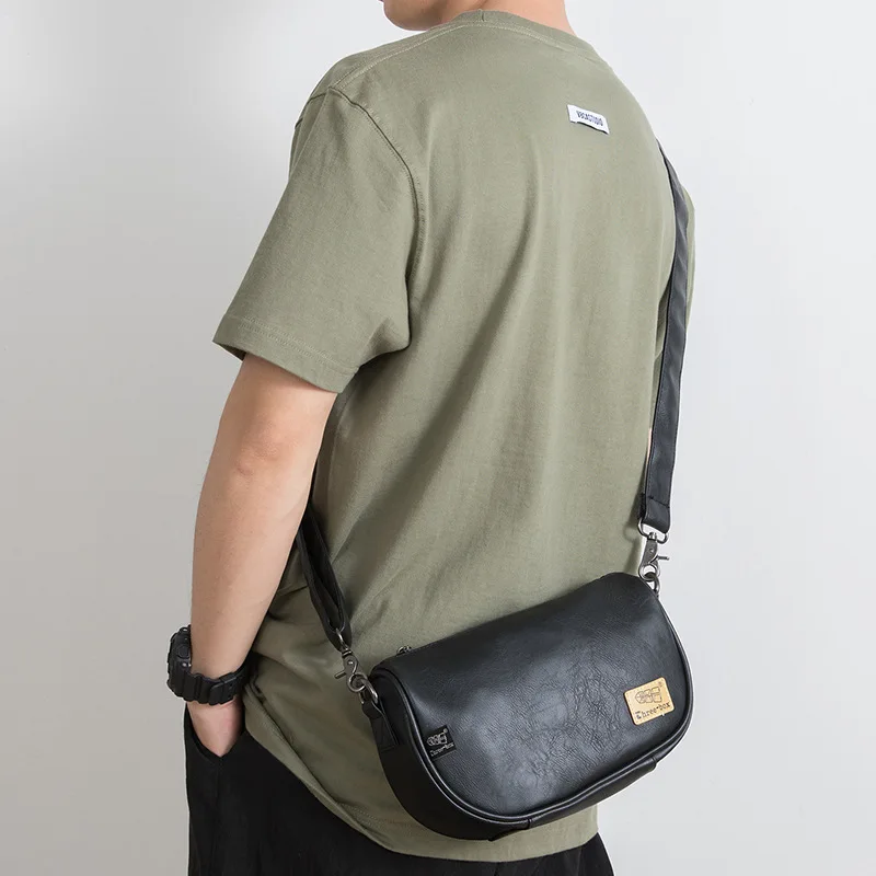 PU leather men's dumpling-shaped crossbody large-capacity retro classic commuter single-shoulder bag