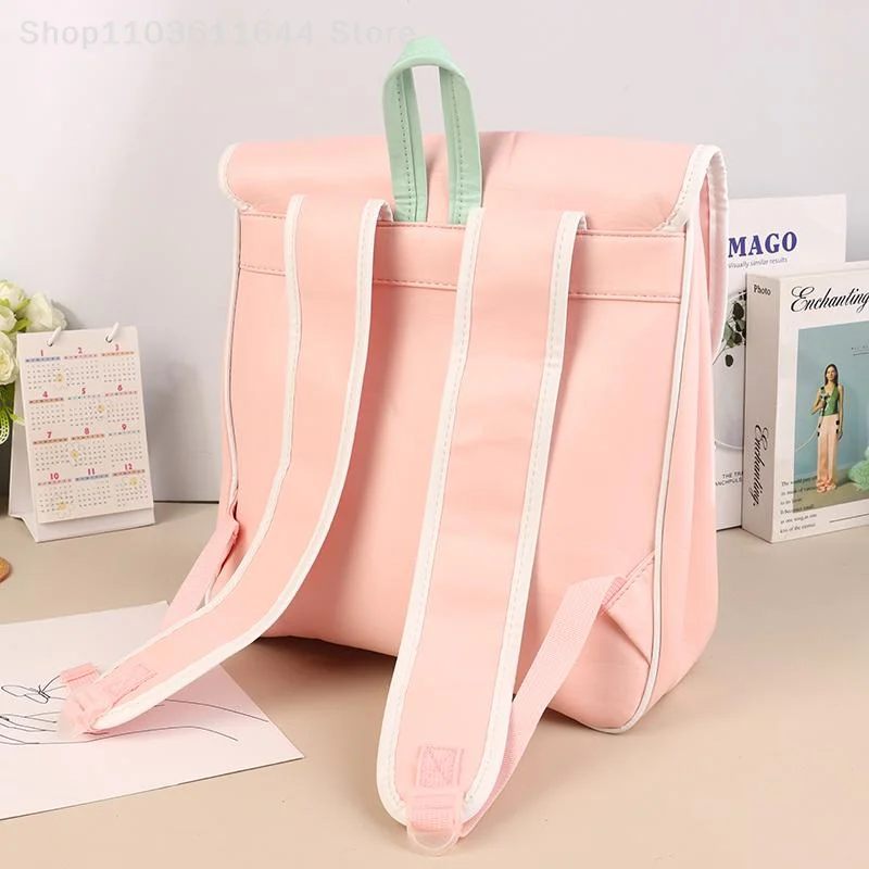 かわいい漫画ピンクの大容量バックパック素敵な多用途イチゴスクールバッグカジュアル通勤バックパック学生ギフト