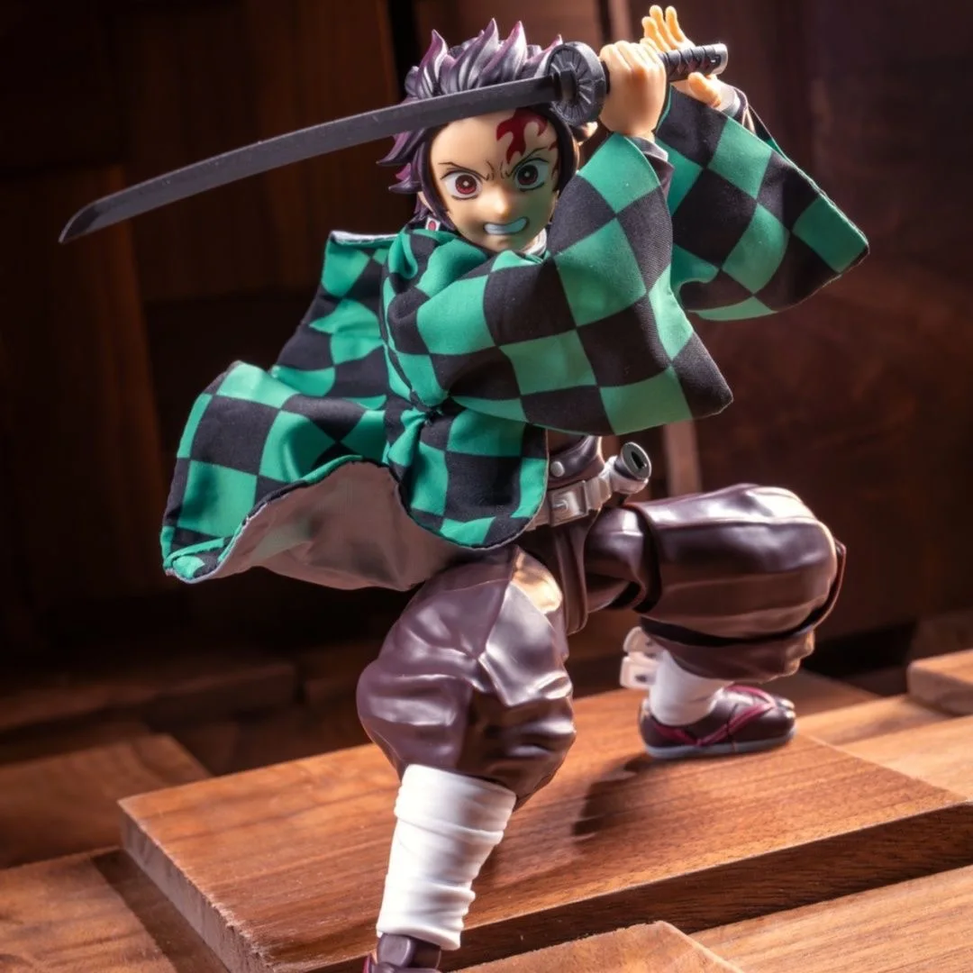 Demon Slayer Kamado Tanjirou Shf Vestiti di stoffa Anime Action Figure Giocattoli Accessori Abbigliamento Ragazzi Regali di Natale