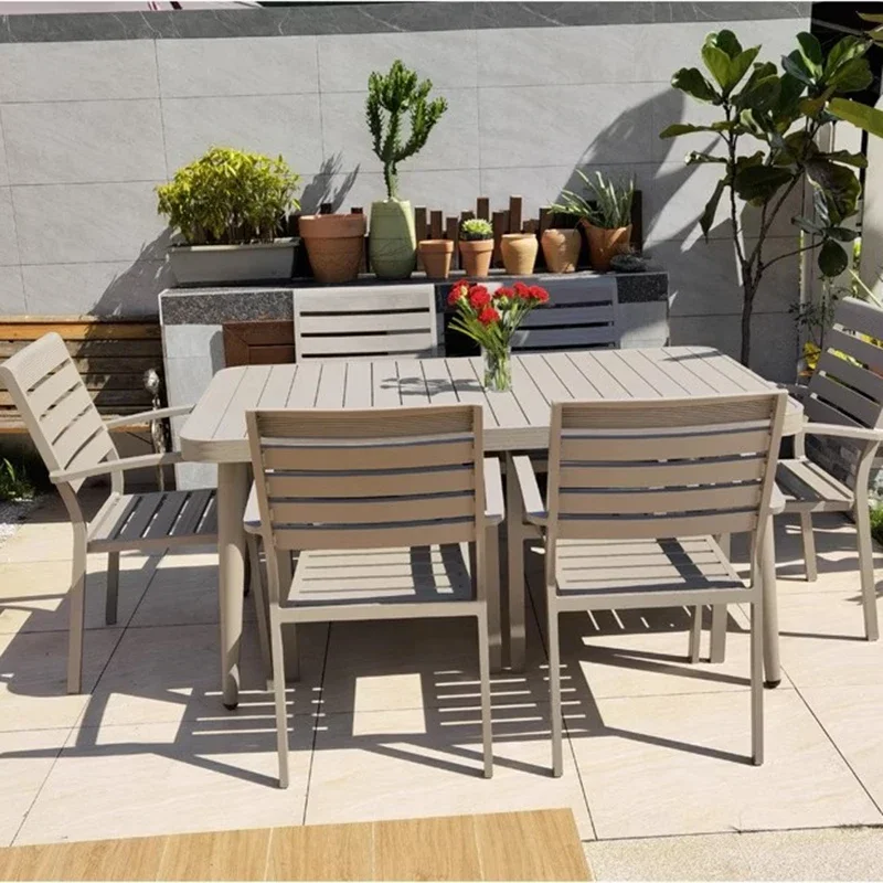 ガーデン中庭屋外テーブルフラットルーフミニマリストホワイトモダン屋外テーブルアームチェア裏庭アレドジャルディーノ家具