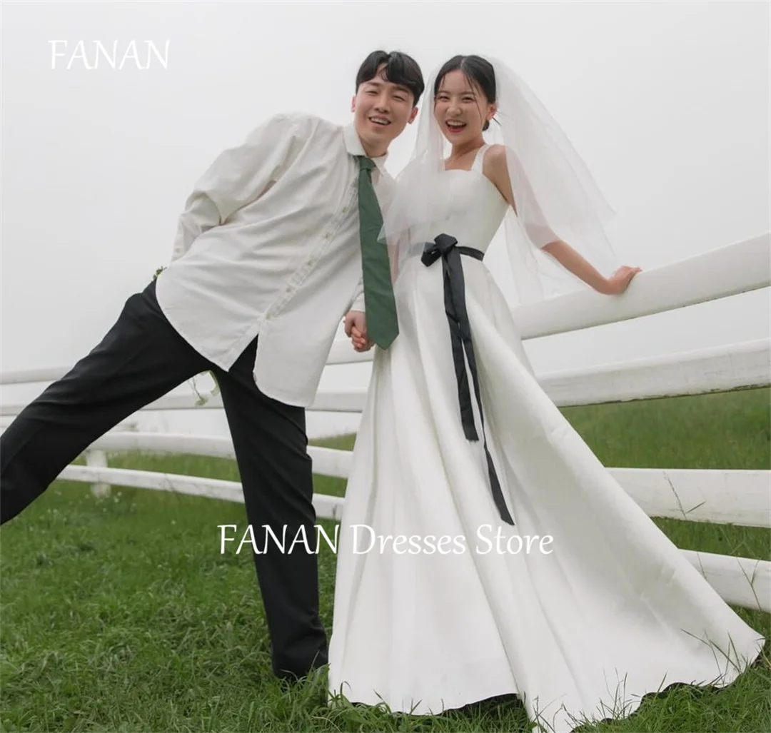 

FANAN Regular Straps Korea Princess Sleeveless Ivory Wedding Dresses Satin 웨딩드레스 Ruched Custom Made Bride Gowns Plus Size