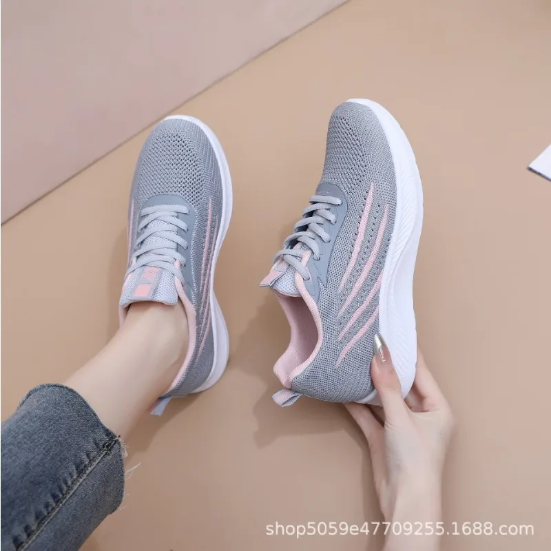 Sepatu Lari Ringan Wanita Musim Panas Bersirkulasi Bertali Latihan Jalan Kaki Gym Sol Empuk Anti Selip Kasual Penghilang Kelelahan