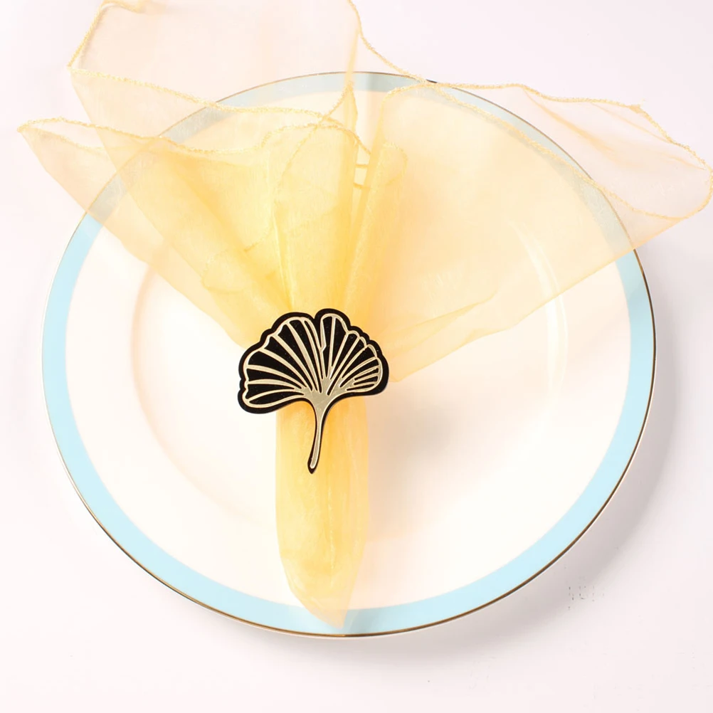 

4pcs Ginkgo Leaf Napkin Rings Elegant Decorative Table Buckles Golden Party Wedding Christmas Dinner Accessories
