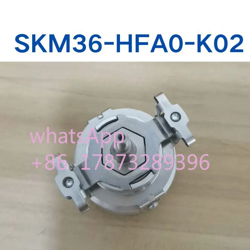

Б/у энкодер SKM36-HFA0-K02 протестирован нормально, функция неповрежденная.