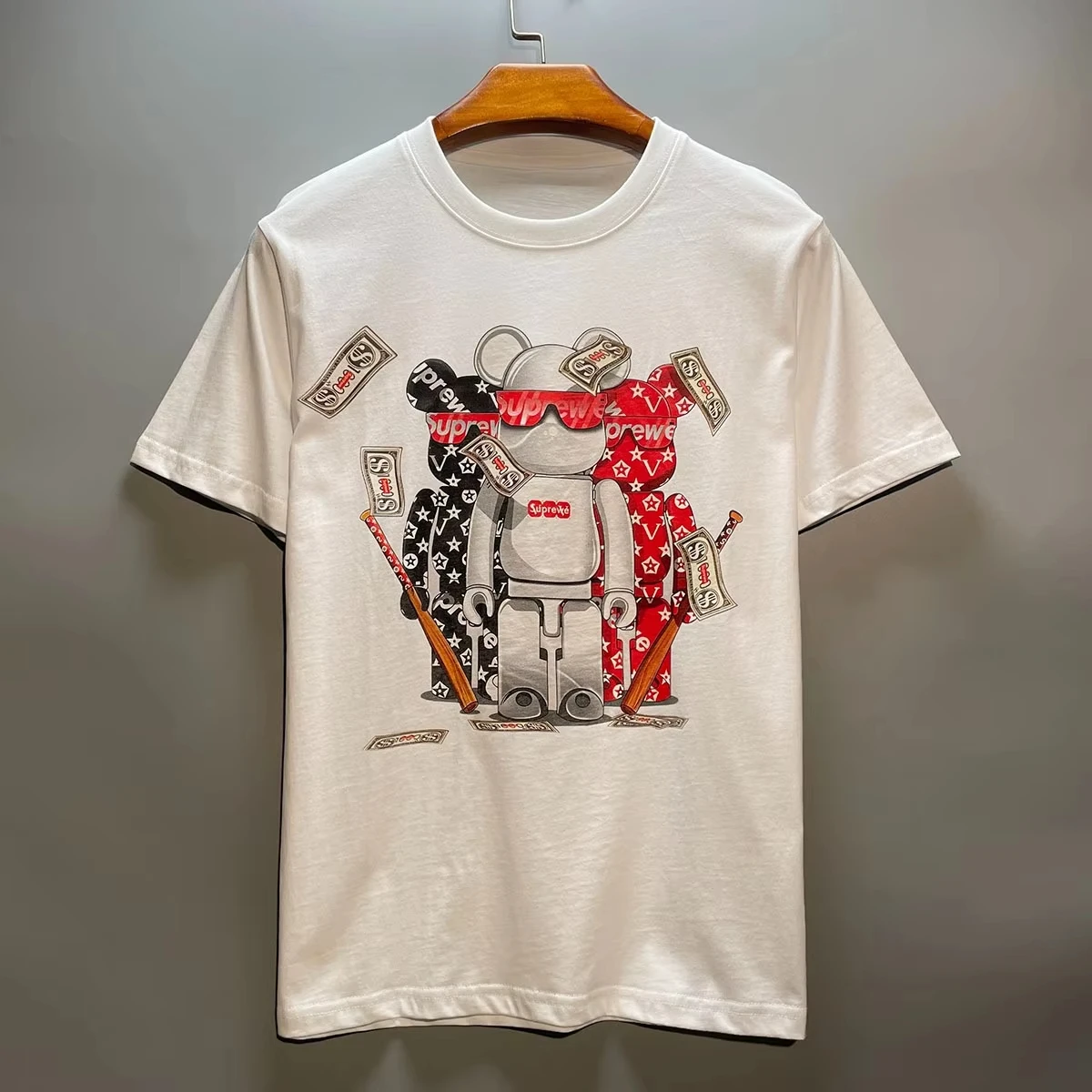 

2025 Summer New Brand High-quality Street Cartoon Baseball Bear Print High Street American Casual Men's and Women's T-shirt Top