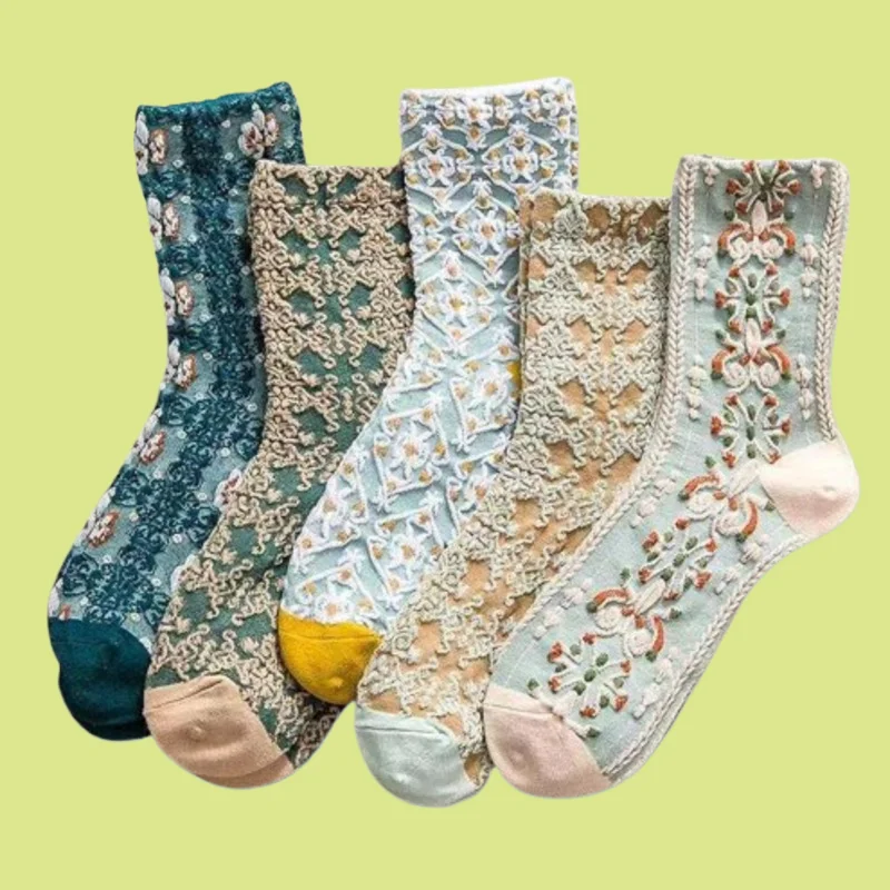 

5/10 Pairs Women's High Quality Socks Three-dimensional Relief Floral Literary High Tube Socks Fashion Women's Middle Tube Socks