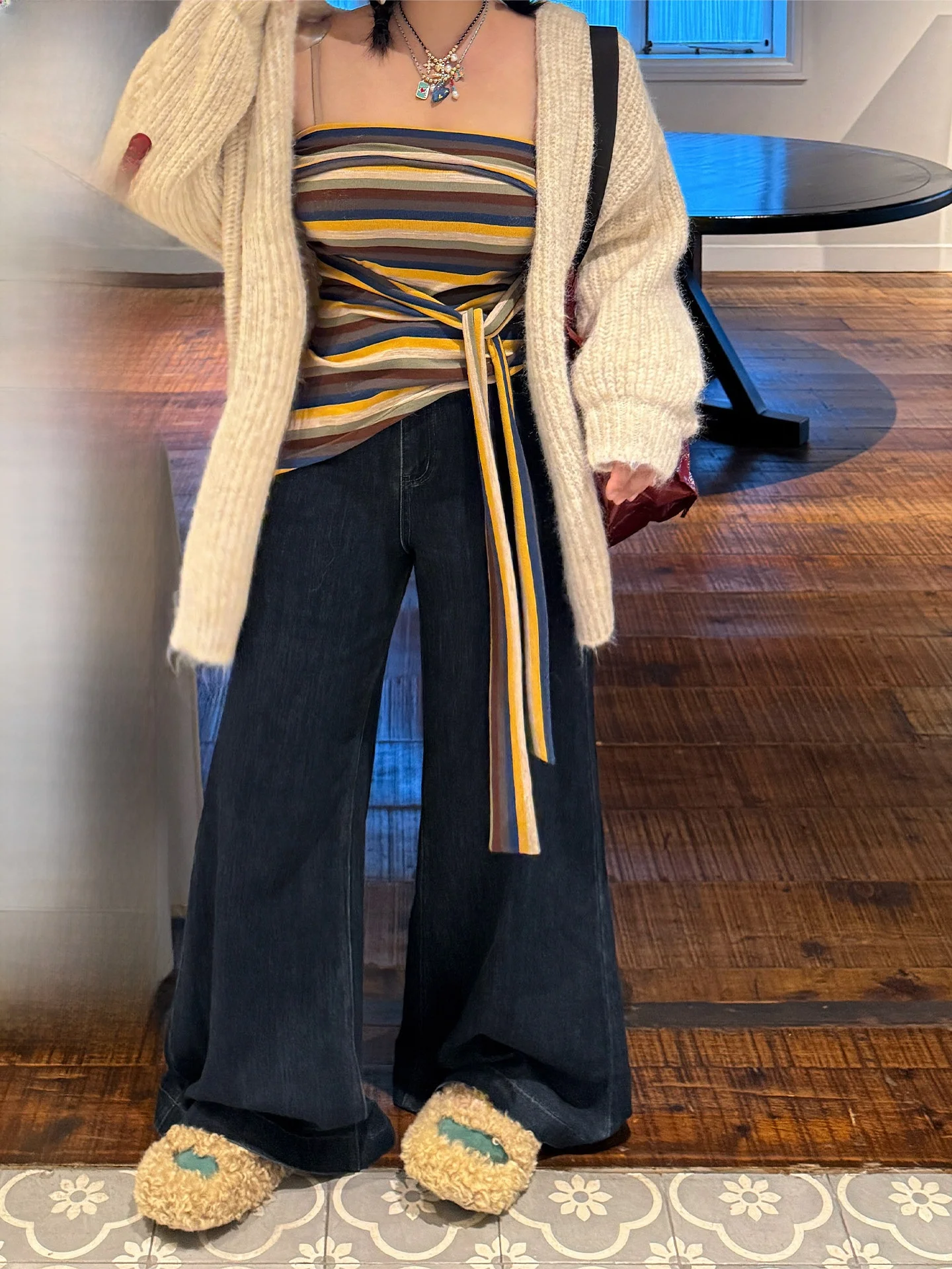 

Женские джинсы больших размеров с широкими штанинами, высокой талией, расклешенные, удобные, из денима, стройнящие, эластичные, осенние брюки