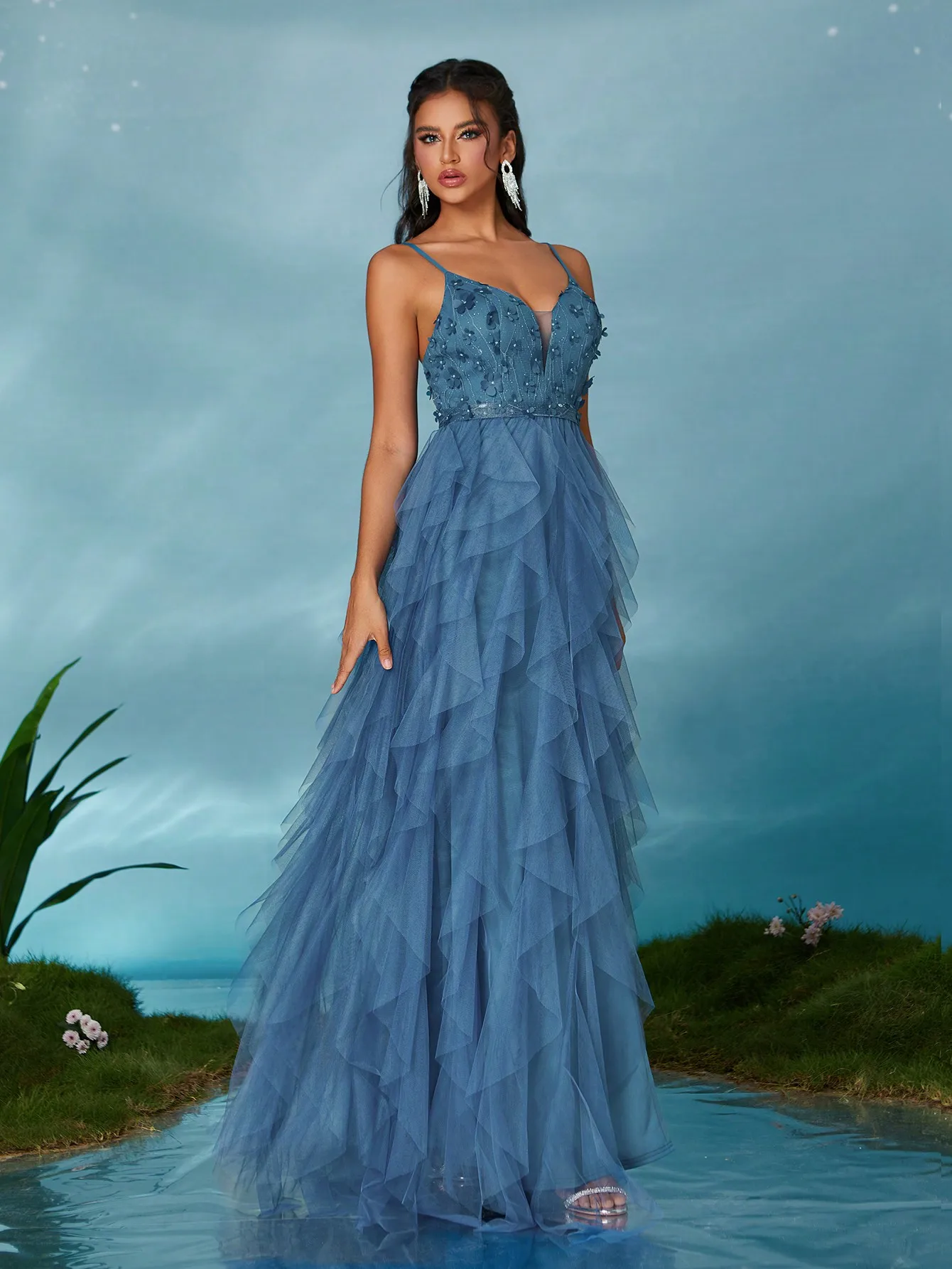 V-neck sexy three-dimensional embroidery bar, splicing three-dimensional mesh lotus skirt wide slit skirt