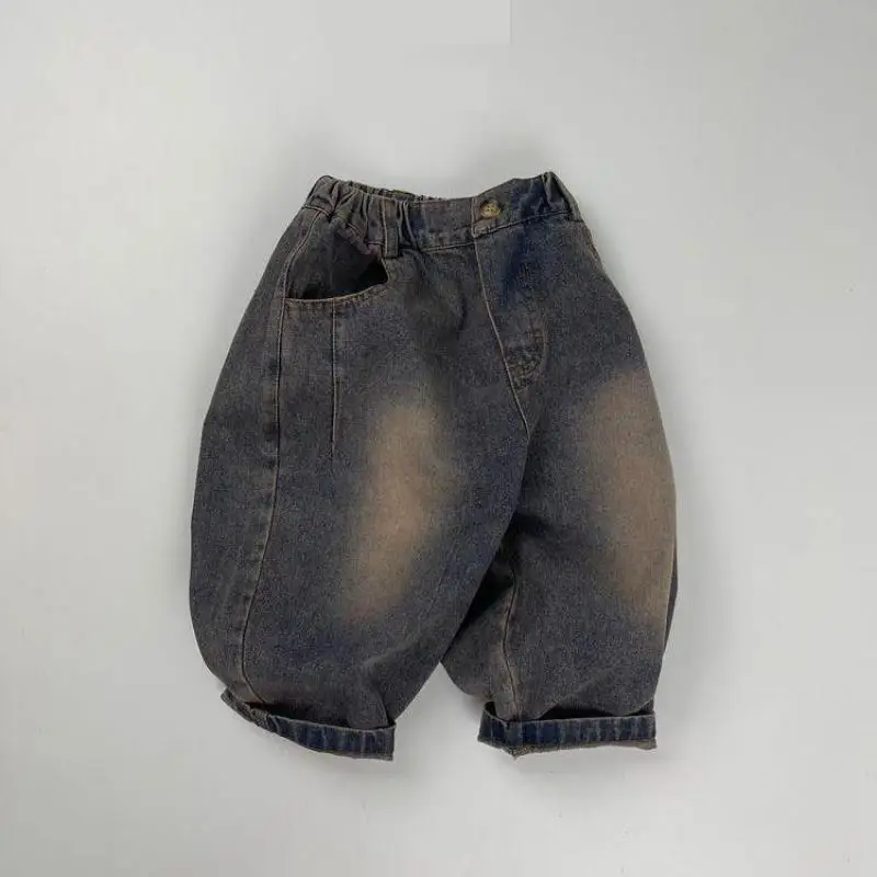 2024 autunno nuovi bambini pantaloni in Denim ragazze pantaloni Casual larghi Vintage versatili Toddler Boys Distress Jeans abbigliamento per bambini