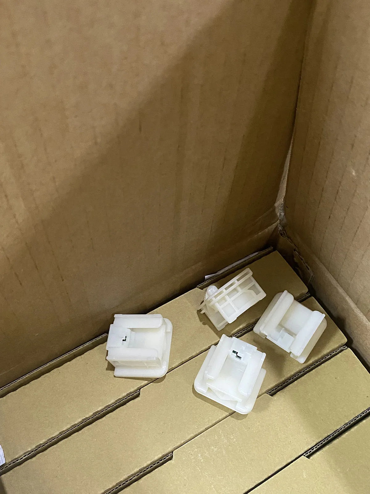 

4 шт. T7411 T741X чип картриджа с держателем для Epson SureColor F6000 F6070 F6200 F6270 F7000 F7070 F7100 F7170 F7200 F7270 F9300