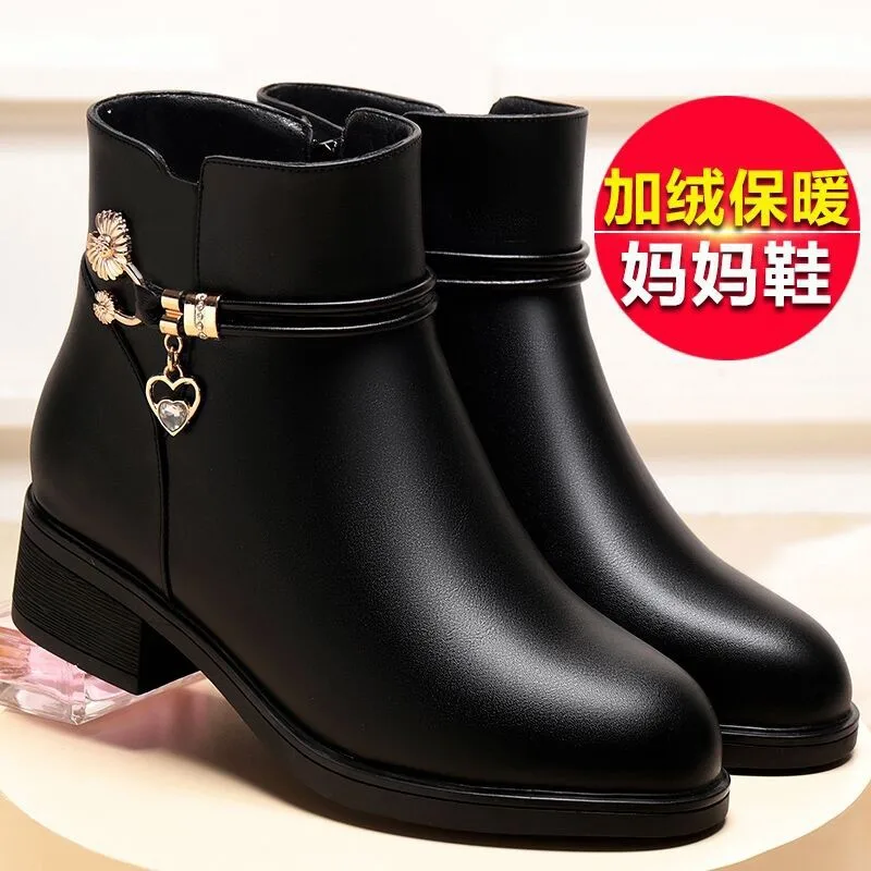 2026 Autumn Winter Women Warm Furry Leather Short Boots Rhinestone Mid Chunky Heel Women Casual Shoes Mom Shoes Mujer Size 35-41
