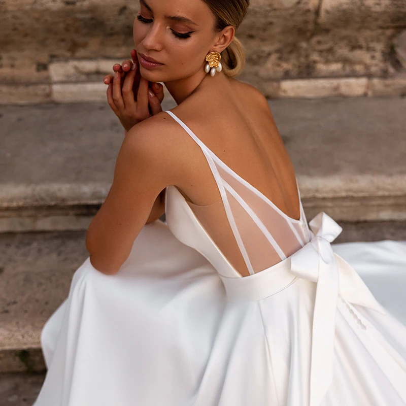 Spaghetti Straps White A-Line Wedding Dresses Satin Dress Sweep Train Backless Wedding Evening Prom Gowns Custom Size