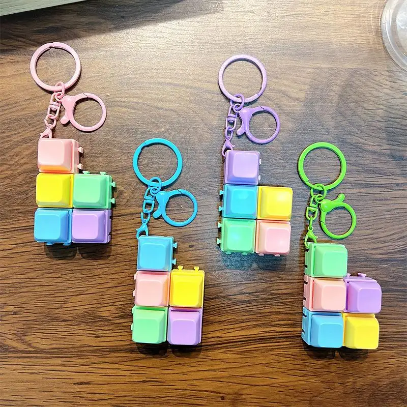 Anti-Stress Finger-Tastatur-Spielzeug Abnehmbare DIY 5-Reihen-Tastenkette Makronen-Farbe Drückbare Stressabbau-Fidget-Taste Schlüsselring