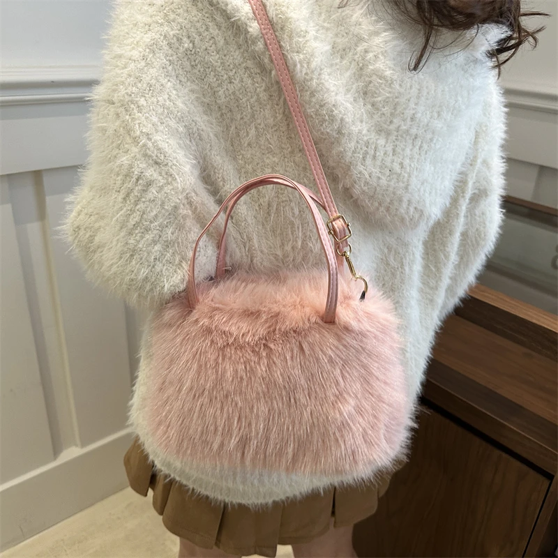 

Elegant Women Leather Luxury Classic Designer Tote Bag Fashion Shoulder Handbag For Daily Stylish Dressing