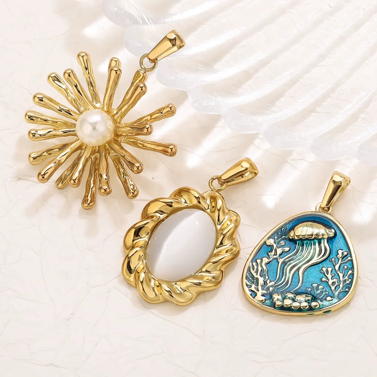 1Pcs 18K Gold Plated Stainless Steel Flower Charms Vintage Heart Mixed Pearl Pendants For DIY Necklace Jewelry Accessories Gift view 3