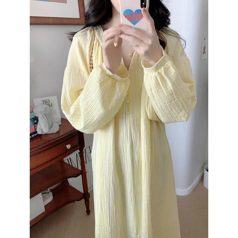 Ladies New Yellow Striped Lace Pearl Buckle Double Yarn Long Sleeve Nightdress Cotton Yarn