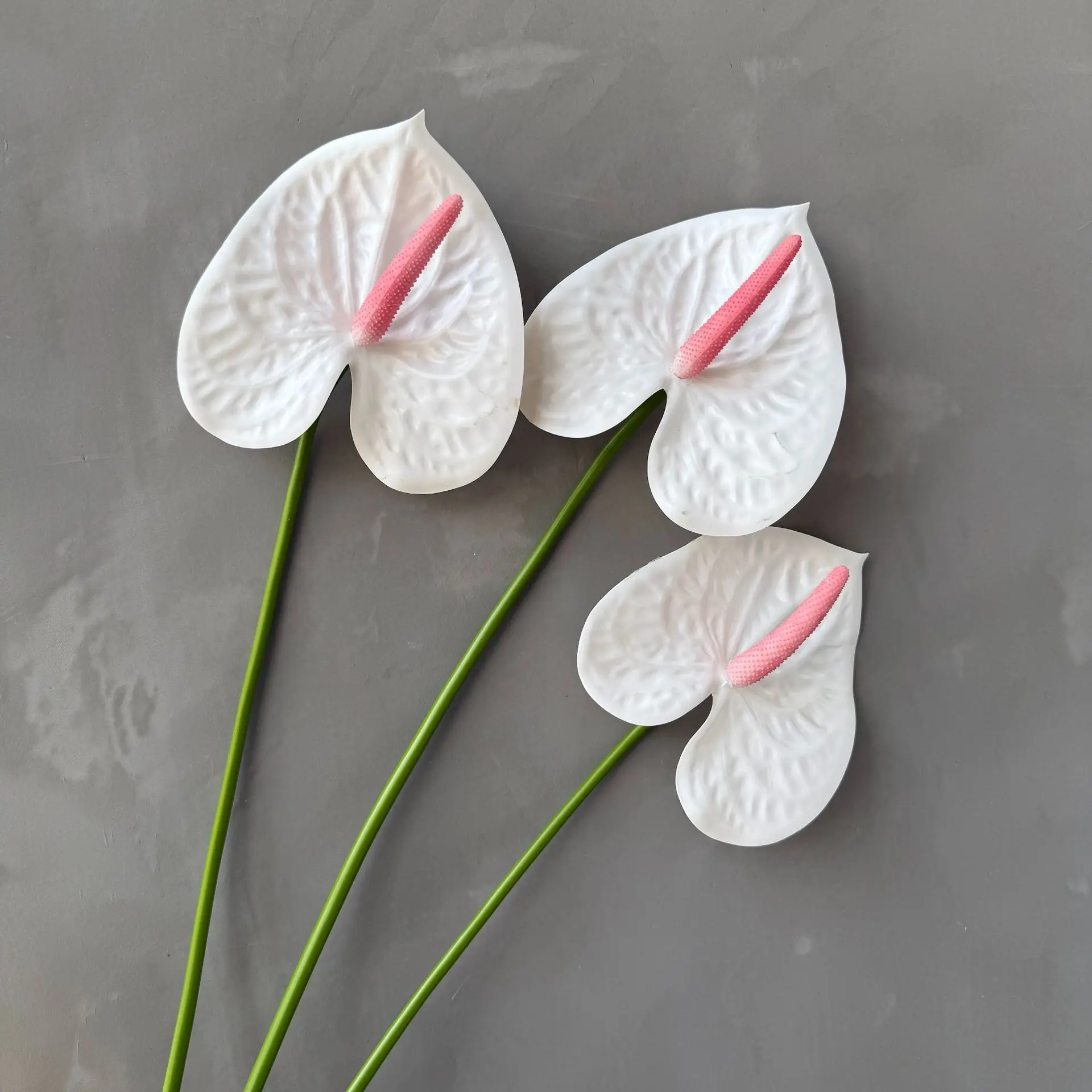 

7Pcs Large Anthurium Artificial Plastic Flowers Wedding Hall Flower Arrangement Fake Red Palm Home Decoration Party Table Floral