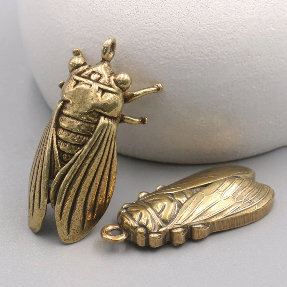 

Mini Cicada Pendant Keychain Retro Brass Craft Charms Lightweight Fashionable Jewelry Accessories DIY Gifts Small Size