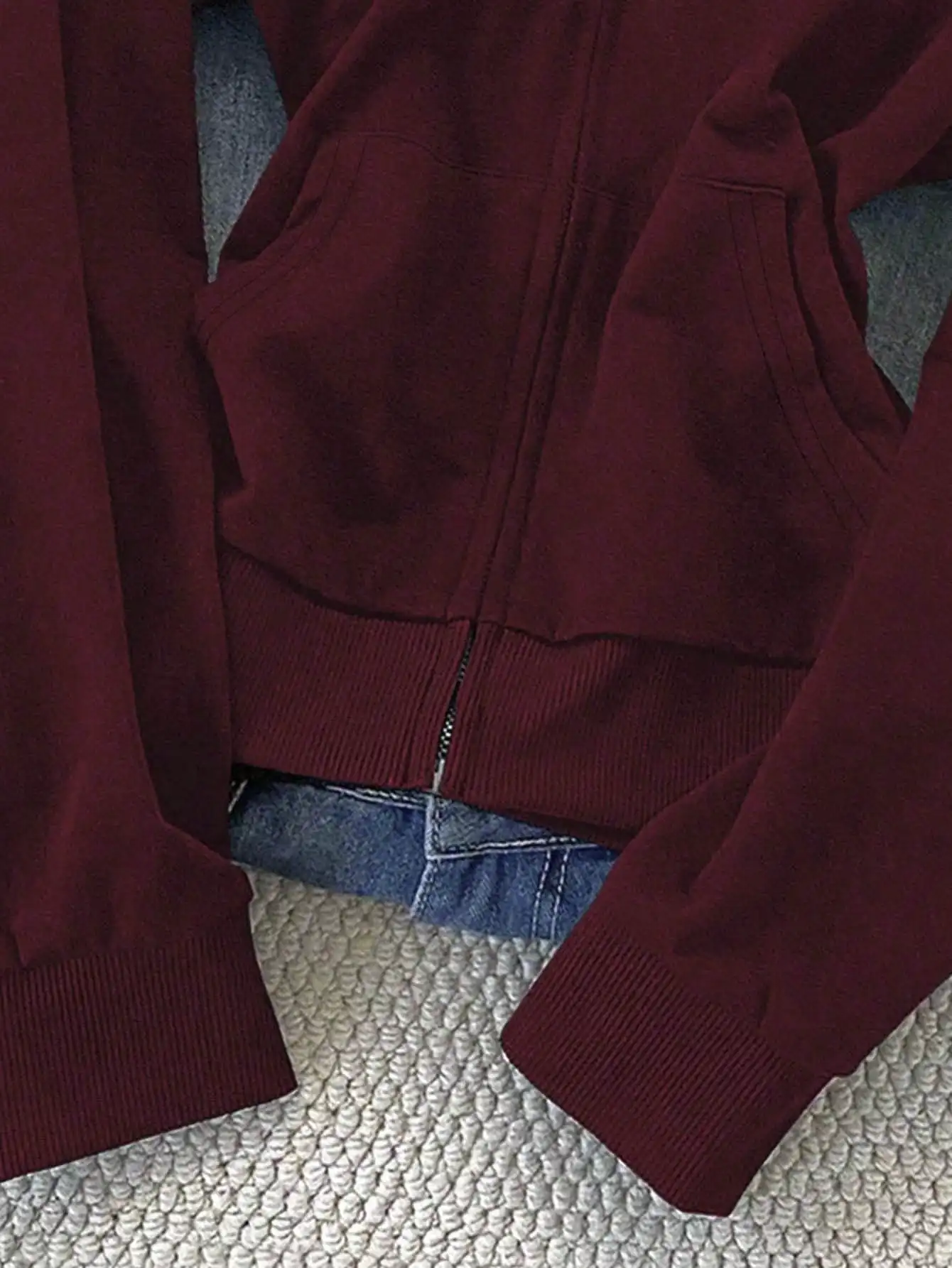 Bordeauxrode dames hoodie met rits en geborduurd logo, slim fit casual sweatshirt jack