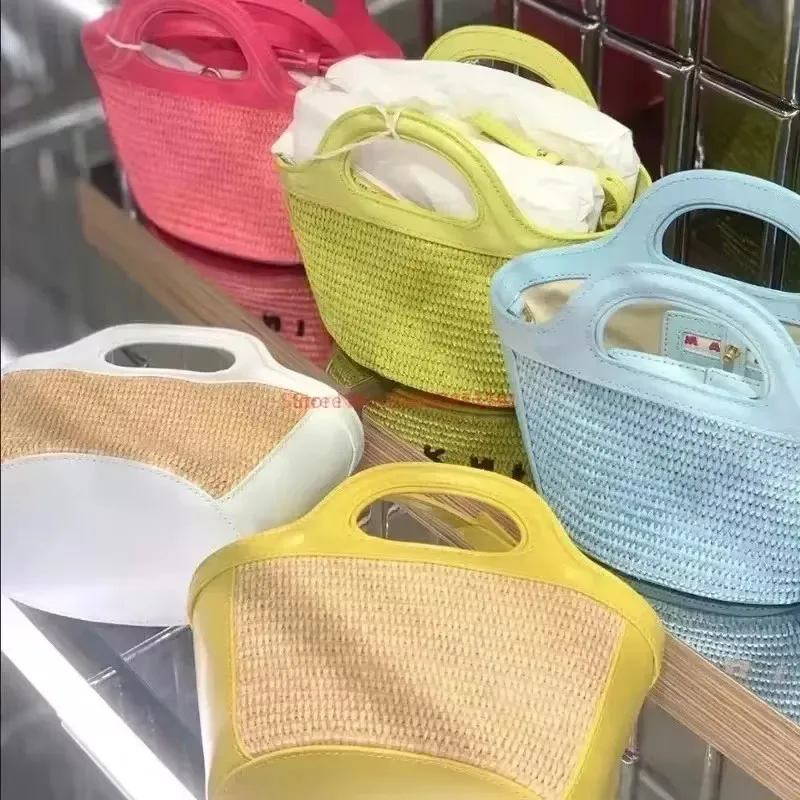 2024 Summer Classic Woven Vegetable Basket Handbag Straw Bag Shoulder Bag Shopping Leather Woven Beach Straw Woven Girls Handhe