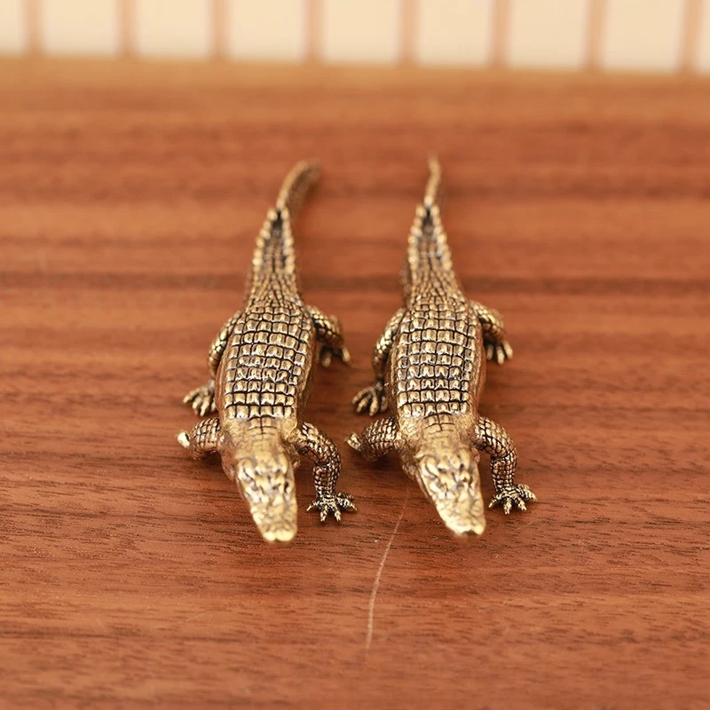 Bronze Crocodile Statue Home Decor Animal Figure Ornament, Tea Pet Garden Decoration, Bronze Artifacts and Crafts - view 2