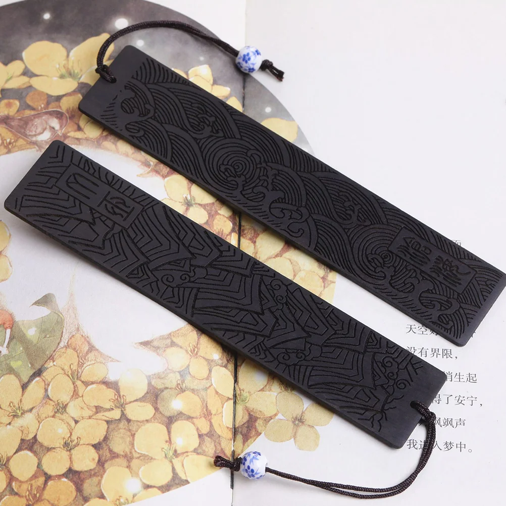 

2 Pcs Vintage Wooden Bookmark for Men Funny Bookmarks Lovers Mens Gifts Women Engraved Cool Cute Markers Chinese Style