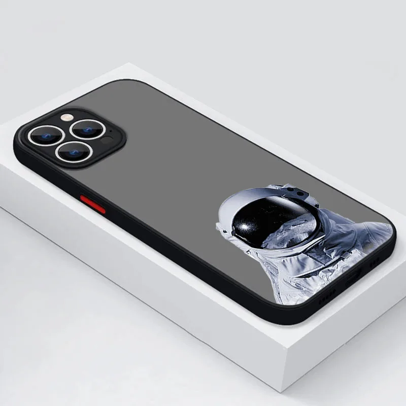Phone Case For iPhone 16 Plus 15 Pro Max 14 7 8 XR SE 11 12 13 Mini X XS Cartoon Astronaut Spacewoman Black Translucent Cover