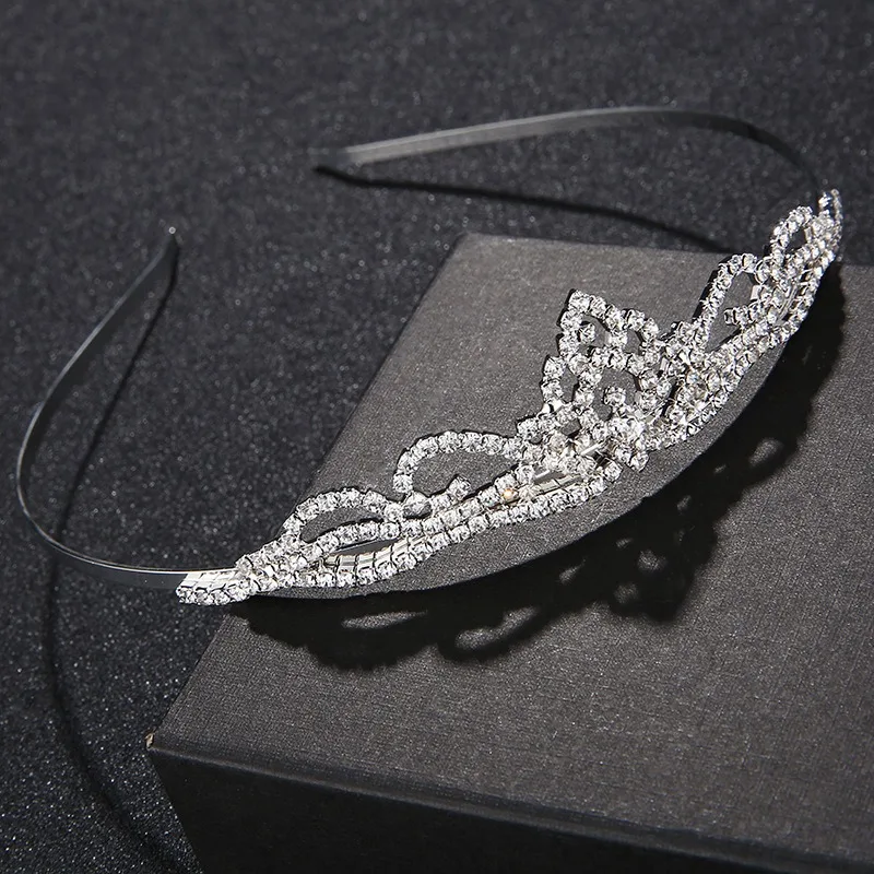 

Rhinestone Children's Crown Simple Fashion Birthday Headdress High-end Sense Bride Wedding Hairband