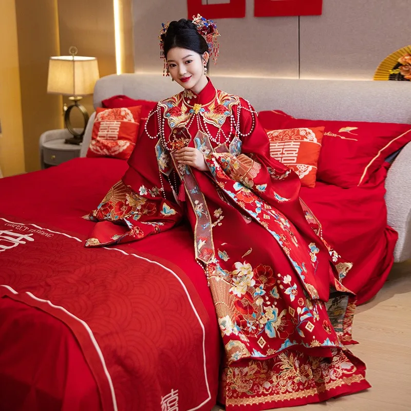 

Heavy industry red robe embroidered with front opening long gown Han phoenix crown Chinese-style toasting dress