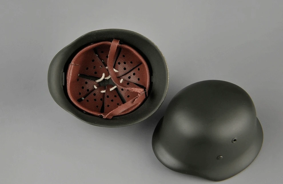 1/6 Scale Soldier M42 Metal Helmet Model
