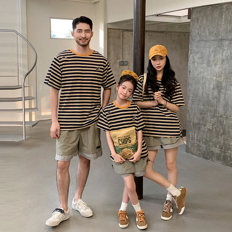 New Summer Family Matching Outfits 95% Cotton Striped Short-Sleeve T-shirts And Shorts 2 Pieces Clothing Sets Holiday Clothes