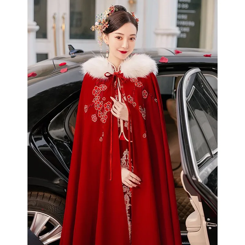 

Длинная теплая накидка и плащ Cheongsam в китайском стиле в винно-красном цвете Хан.
