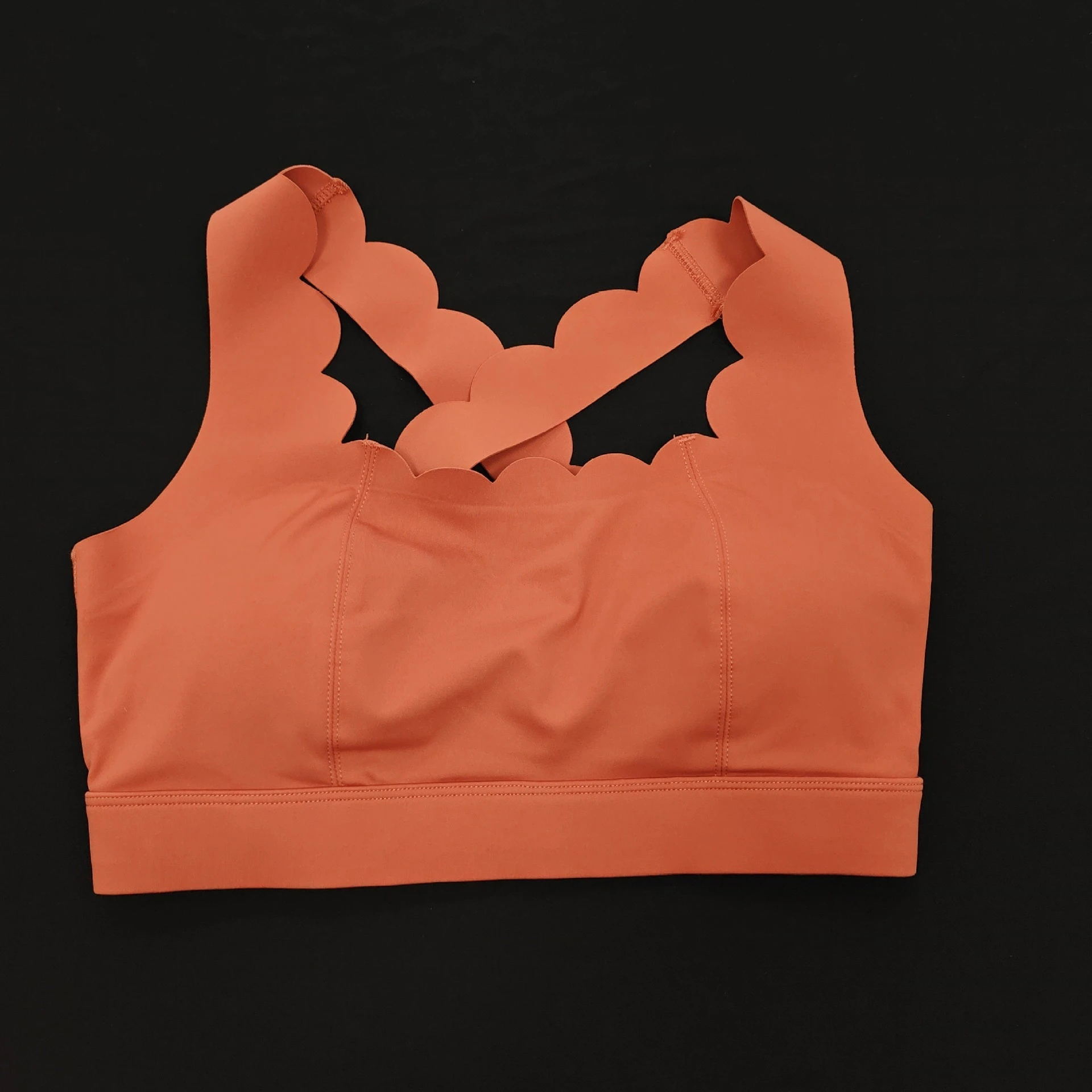 Summer Workout Top – Breathable Yoga Sports Bra with Built-in Pads for Running, Fitness & Pilates