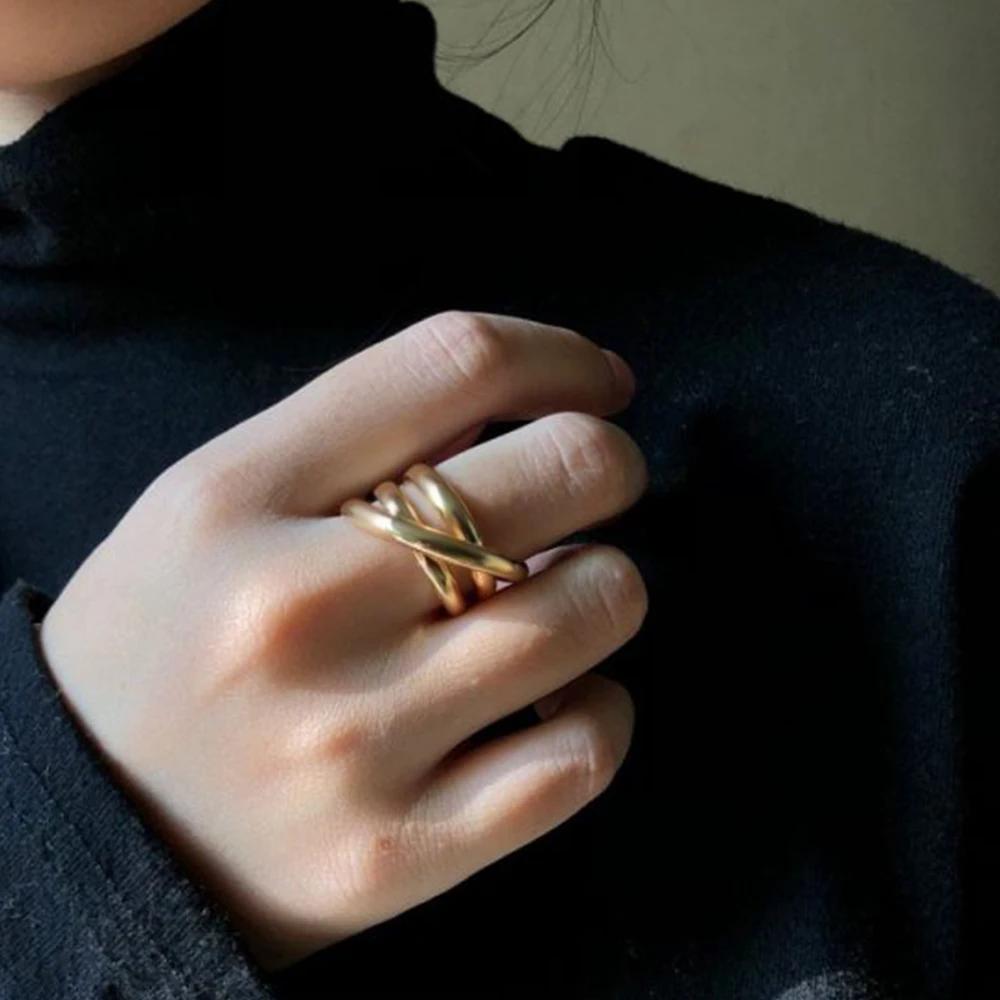 eManco  Fashion Stainless Steel Gold Plated Wide Ring, Simple for Women\'s Party, Delicate Jewelry, Classic Gift Rings