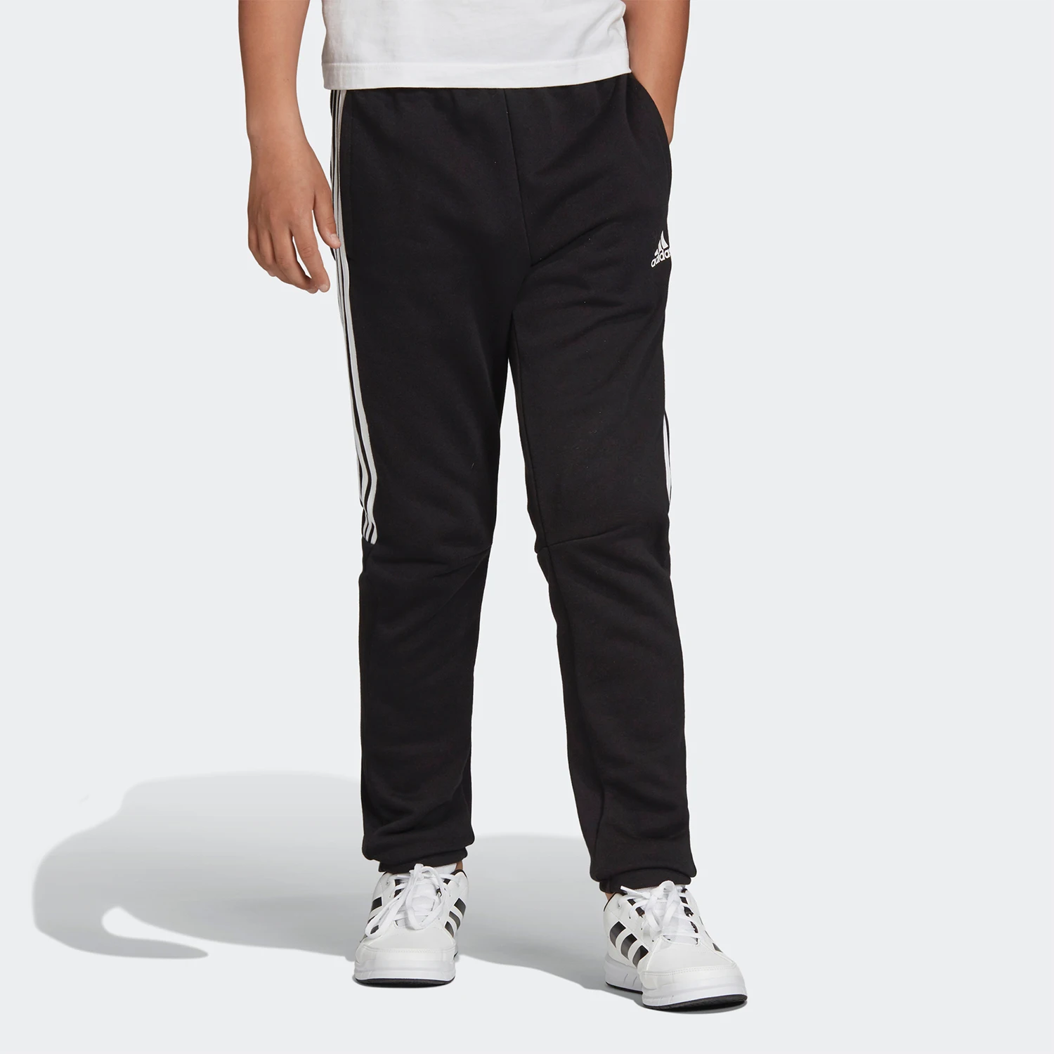 

Детские тренировочные брюки Adidas Authentic New Season с манжетами DV0792