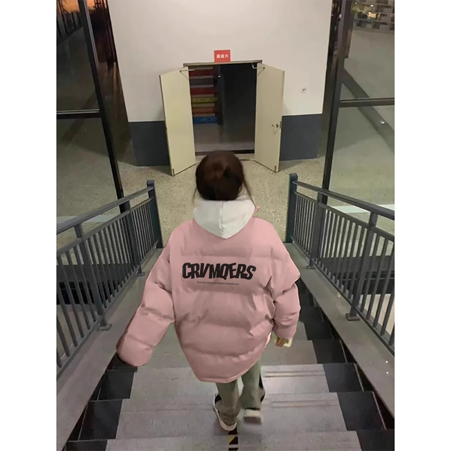 

Пальто-парка женское меховое: функциональность, практичность, полезные элементы, целевые компоненты, долговечность, удобство, красота