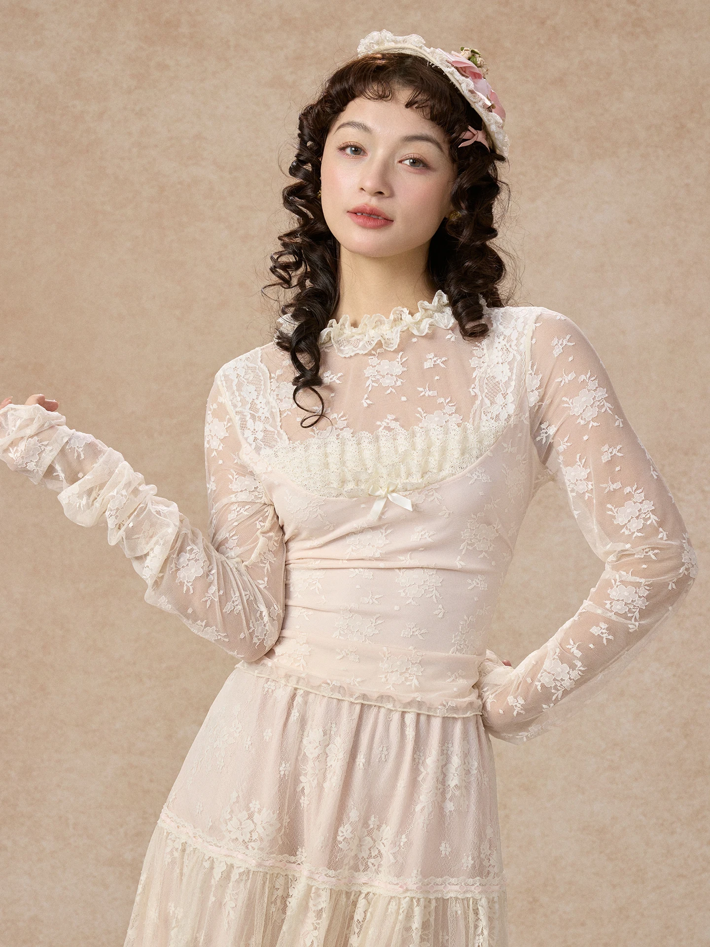 

Soft Skin-Friendly Lace Top Heavy-Embroidery Base irt French Sle Slim Fit Long Sve Daily Wear for Girls