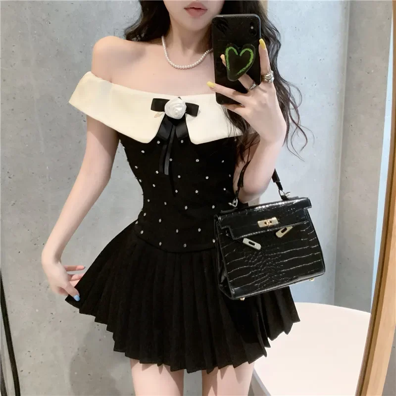 French Elegant Hepburn Black Mini Party Dress Retro Flower Strapless Slash Neck Beads Pleated Dress Sexy Off Shoulder Slim Dress