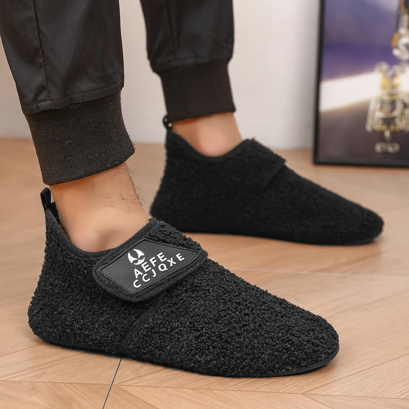 

MAEDEF Men Cotton Slippers Men House Slippers Bedroom Slides Thin Bottom Sports Shoes Winter Warm Soft Furry Men's Cotton Shoes