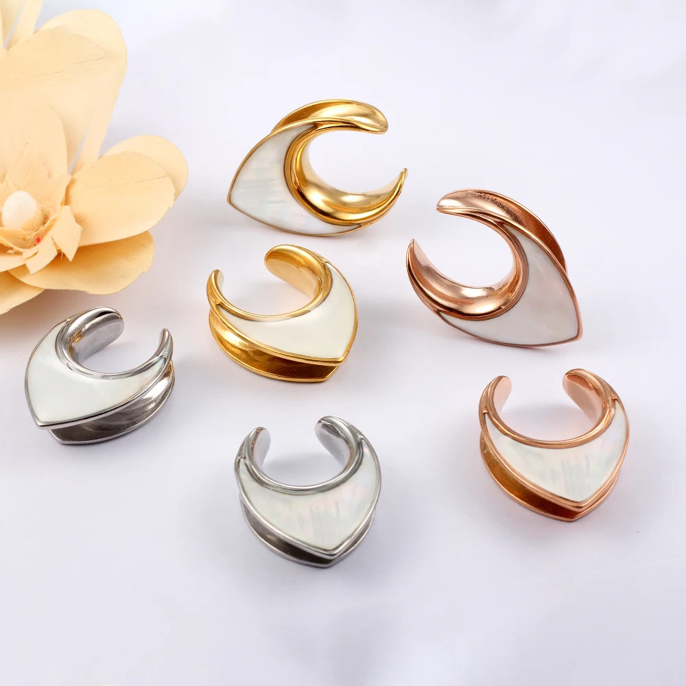 Earblity 2PCS Mother of Pearl Ear Saddle Gauges Hypoallergenic Stainless Steel Ear Plugs Tunnels Piercing Body Jewelry