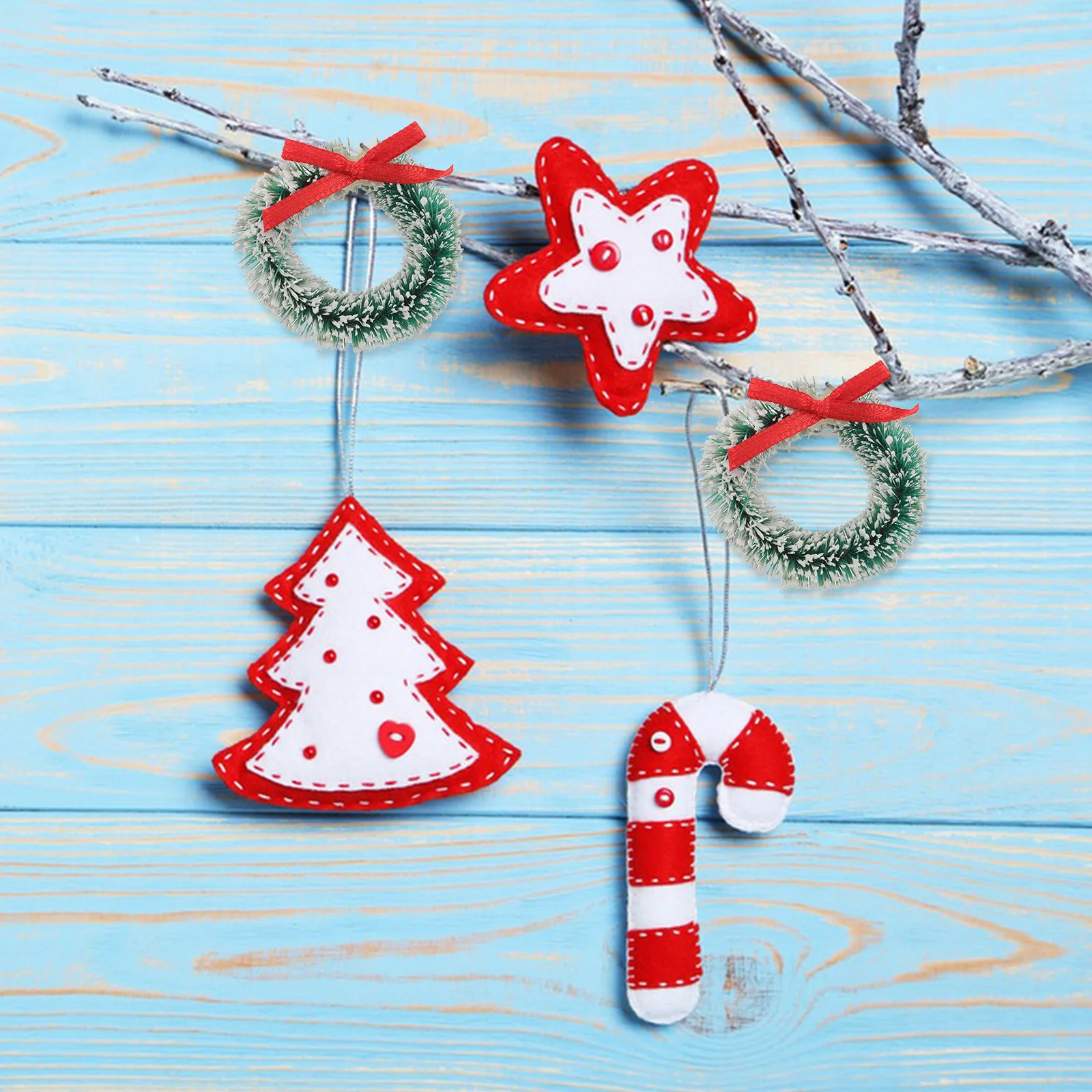 

10Pcs Mini Christmas Wreaths Small Sisal Ornaments Indoor Decoration Miniature Ornaments for Small Tree Winter Wreath Craft and