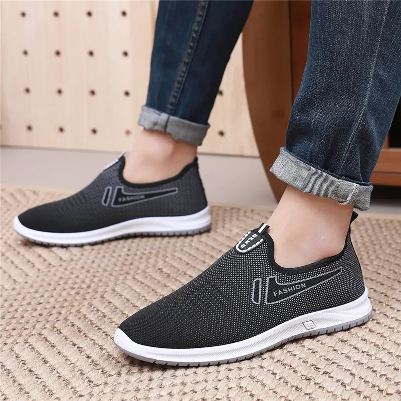 The elderly man in old Beijing cloth shoes antiskid soft bottom breathable antiskid odor-proof a shoe leather loafers old man