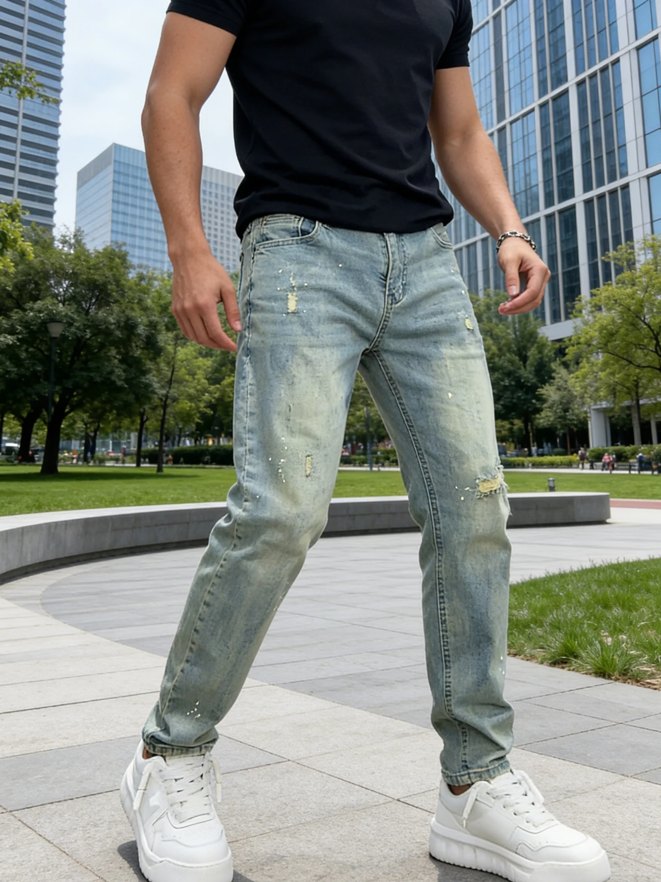 

American-style high street light blue ripped skinny jeans for men, gradient wash, slimming and lengthening