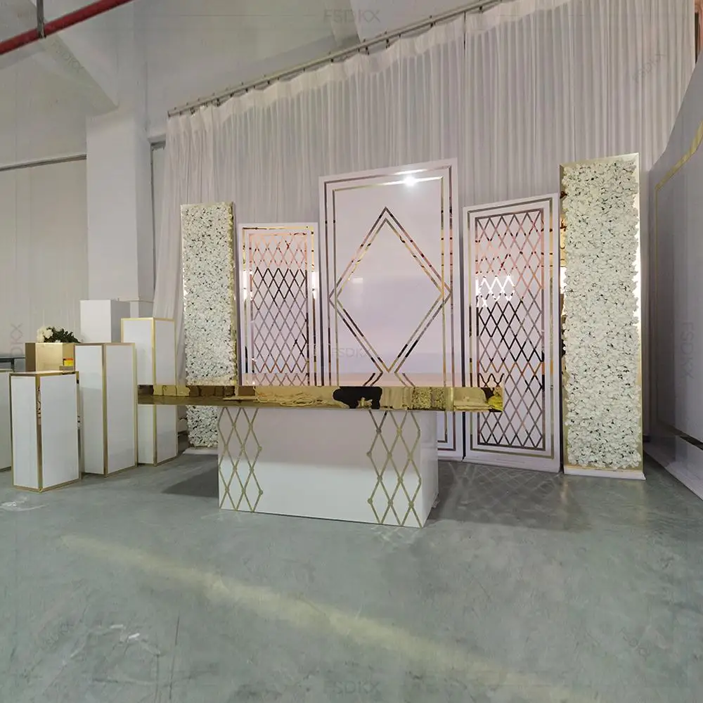 

Luxury Royal Rectangular White Pvc Gold Acrylic Dining Table for Wedding Decoration