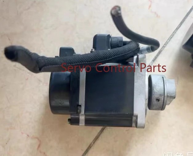 

R88M-1M20030H-S2 Хорошая работа, гарантия 3 месяца, быстрая доставка